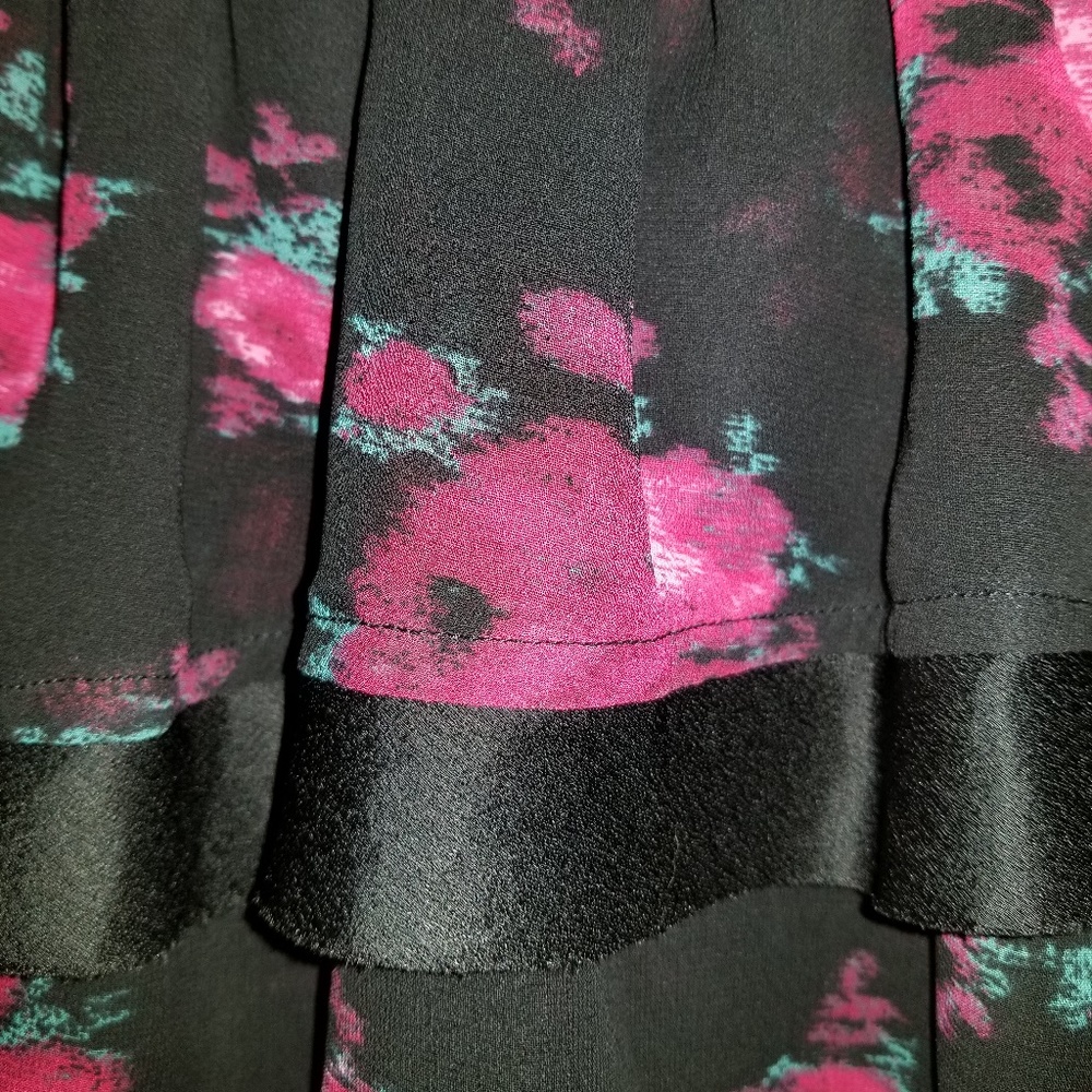 Sam Edelman Drop Waist Ruffle Dress in Smudge - Picture 5 of 6